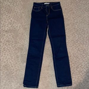 Levi’s 724 high rise straight jean